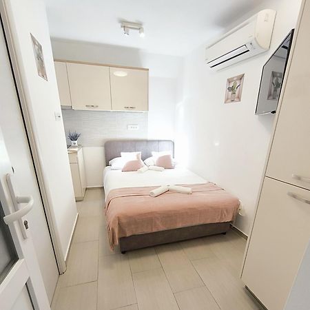 Studio apartment&room Niko Split Buitenkant foto