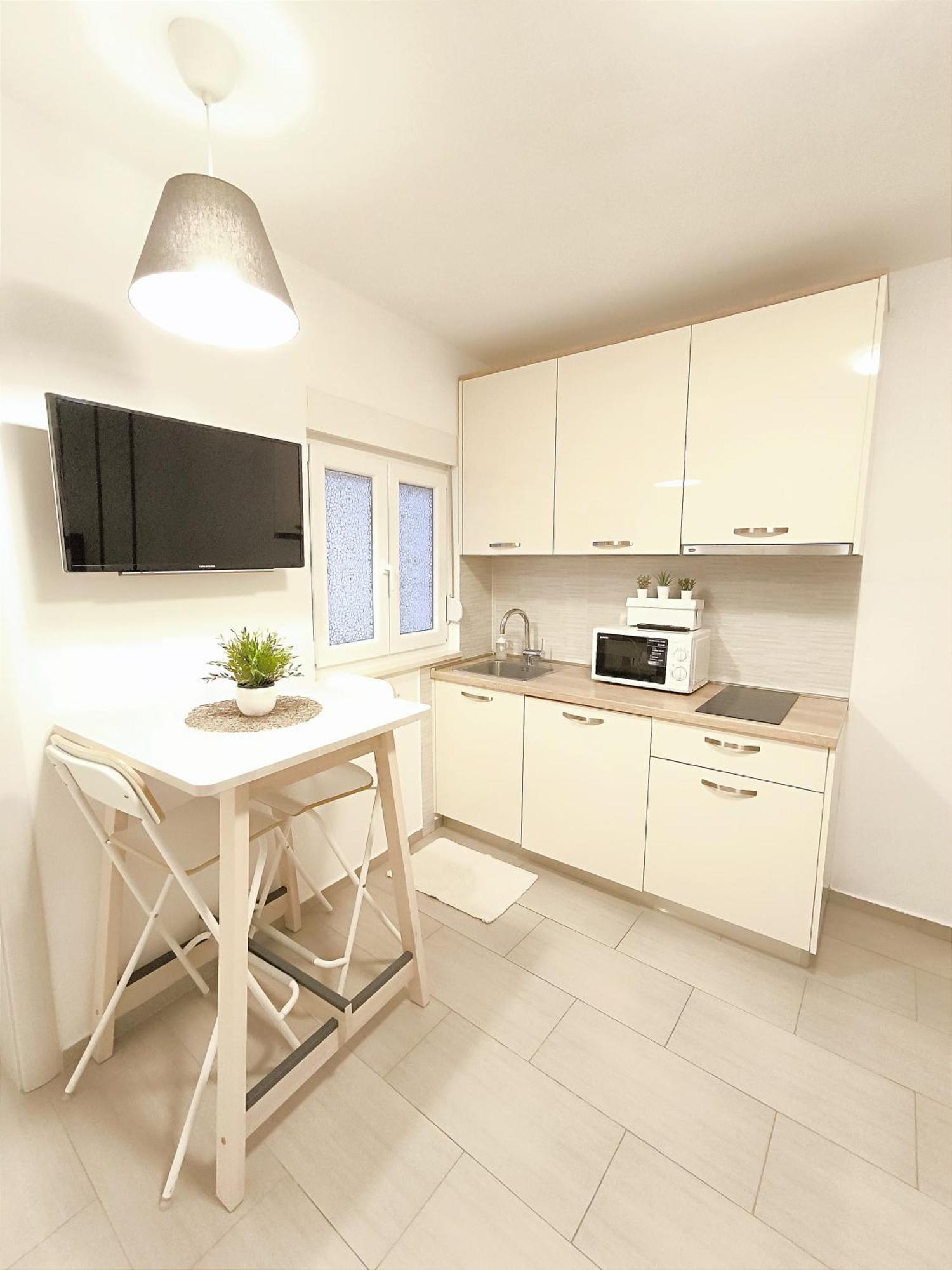 Studio apartment&room Niko Split Buitenkant foto
